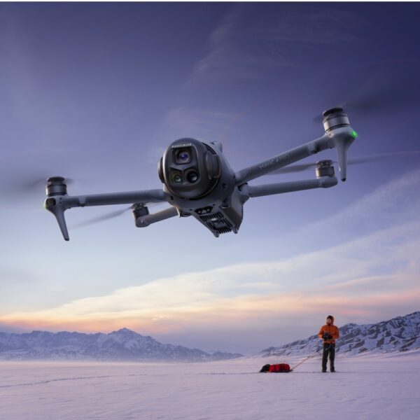 DJI Mavic 4 Pro Fly More Combo RC 2