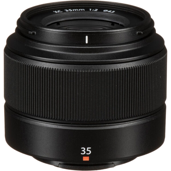 FUJIFILM XC 35mm f/2