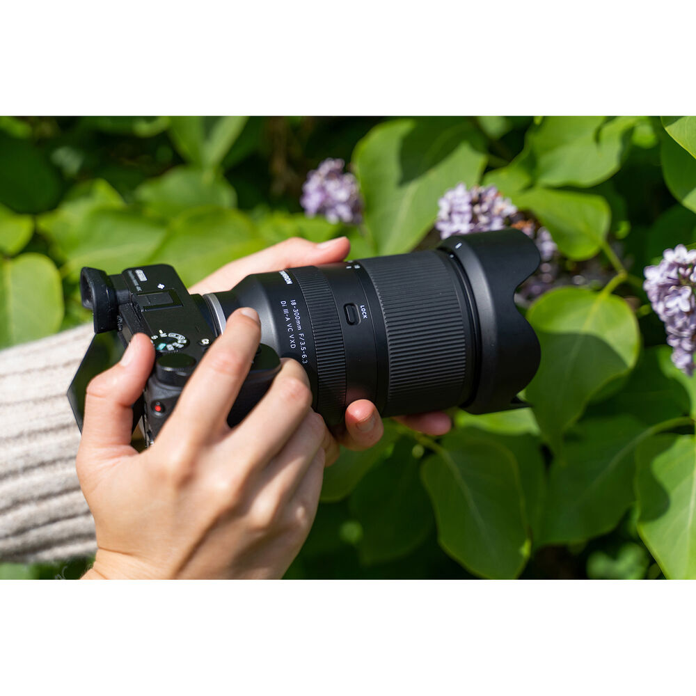 Tamron-18-300mm-Di-III-A-VC-VXD-Z-8 Tamron 18-300mm f/3.5-6.3 Di III-A VC VXD Nikon Z